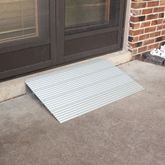 THR15 175 H Silver Spring Aluminum Modular Self-Supporting Threshold Ramp - 600 lb Cap 3
